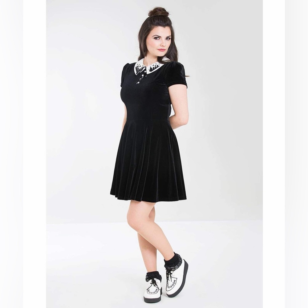 Hell Bunny Graveyard Cemetery Wednesday Collar Black Velvet Dress Goth Small NWT